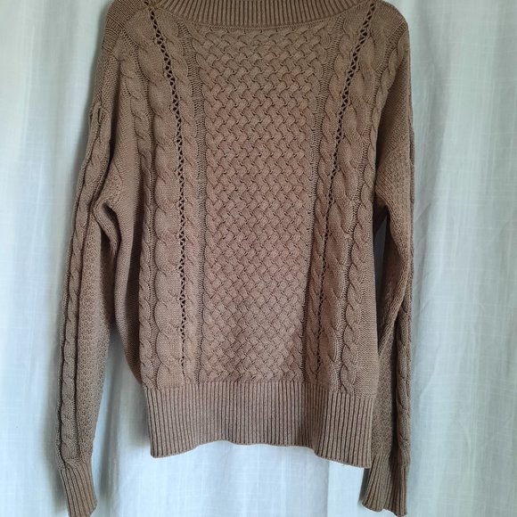 Cable-knit taupe sweater from Japanese brand - Picture 2 of 6